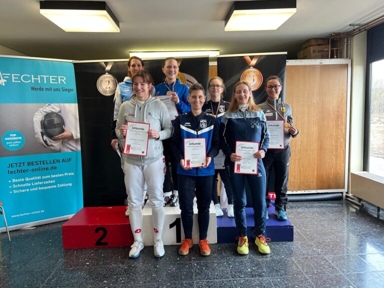 Read more about the article NRW-FechterInnen beim Eislinger Veteranen Ranglisten Turnier